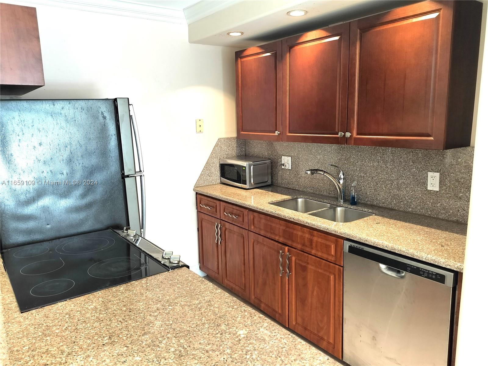 Attractive Condo